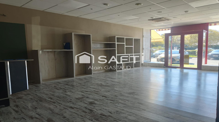 Ma-Cabane - Vente Local commercial Saint-Raphael, 70 m²