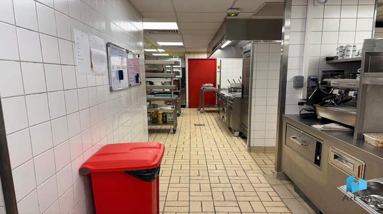 Ma-Cabane - Vente Local commercial Saint-Saturnin, 390 m²