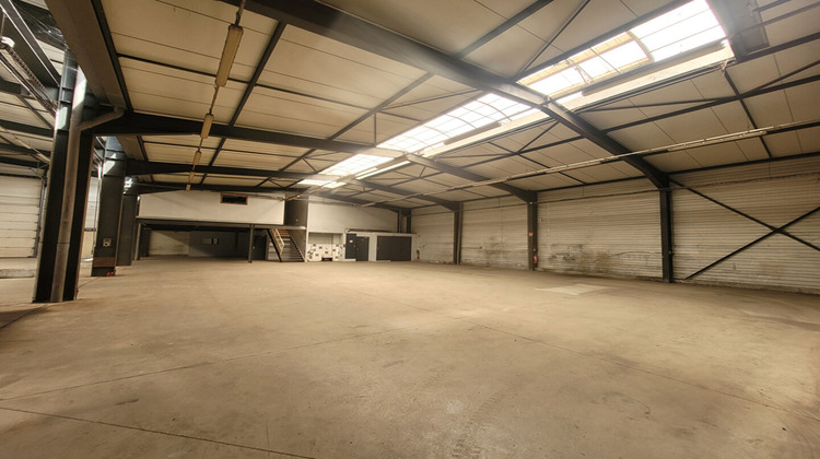 Ma-Cabane - Vente Local commercial SAINT-SAUVEUR-DES-LANDES, 1760 m²