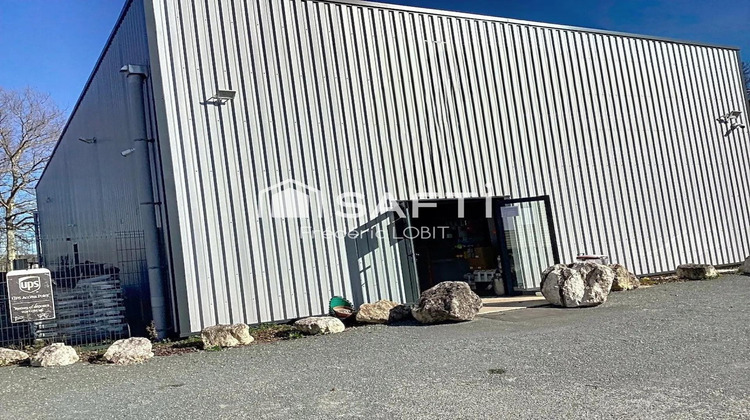 Ma-Cabane - Vente Local commercial Saint-Seurin-sur-l'Isle, 298 m²