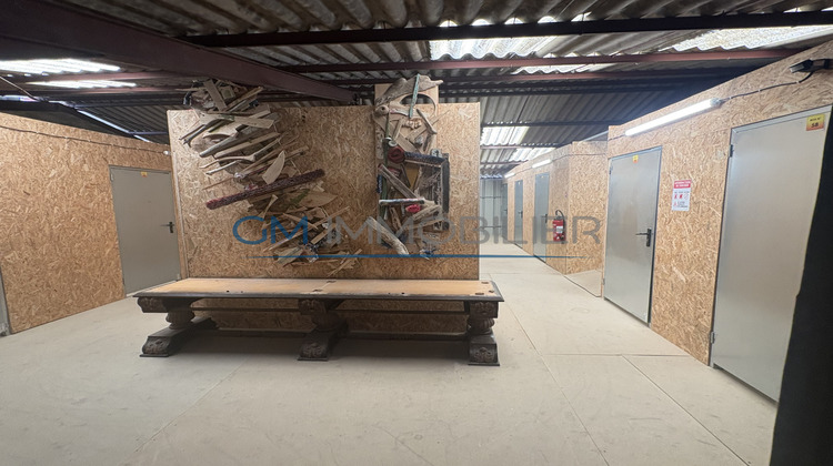 Ma-Cabane - Vente Local commercial Saint-Vincent-de-Tyrosse, 1800 m²