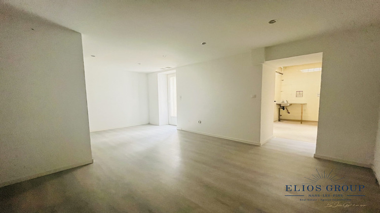 Ma-Cabane - Vente Local commercial Saint-Zacharie, 70 m²