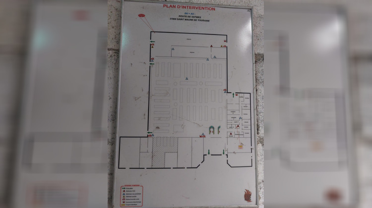 Ma-Cabane - Vente Local commercial Sainte-Maure-de-Touraine, 2482 m²