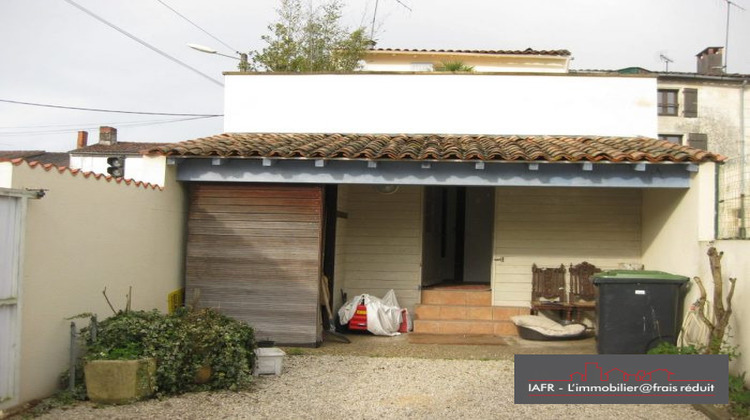 Ma-Cabane - Vente Local commercial Saintes, 210 m²