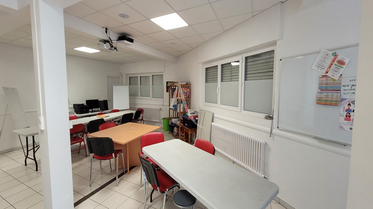 Ma-Cabane - Vente Local commercial SAINTES, 355 m²