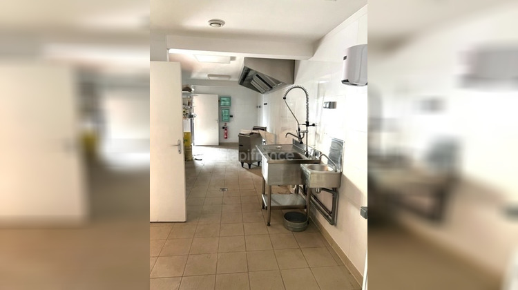 Ma-Cabane - Vente Local commercial SAINTES, 529 m²