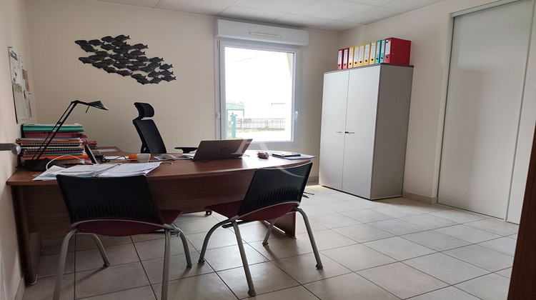 Ma-Cabane - Vente Local commercial SAINTES, 172 m²