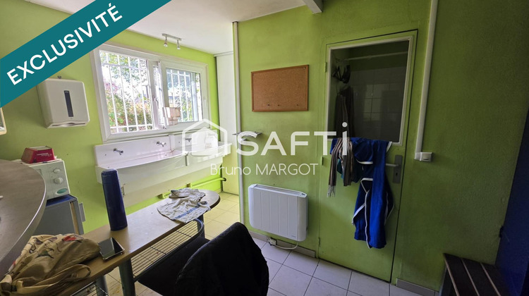 Ma-Cabane - Vente Local commercial Saintes, 551 m²