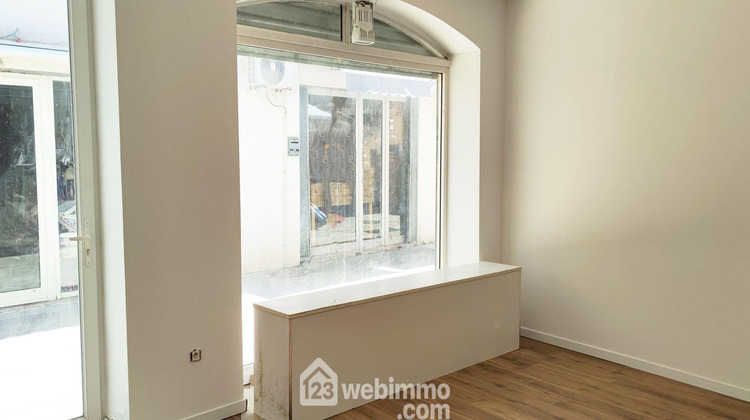 Ma-Cabane - Vente Local commercial Saintes-Maries-de-la-Mer, 67 m²