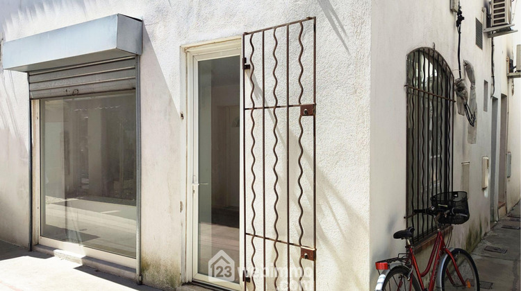 Ma-Cabane - Vente Local commercial Saintes-Maries-de-la-Mer, 67 m²