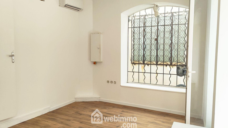 Ma-Cabane - Vente Local commercial Saintes-Maries-de-la-Mer, 67 m²