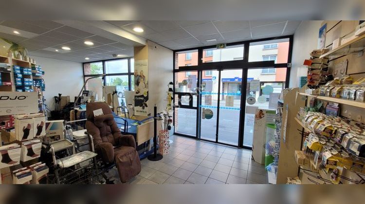 Ma-Cabane - Vente Local commercial SALBRIS, 451 m²