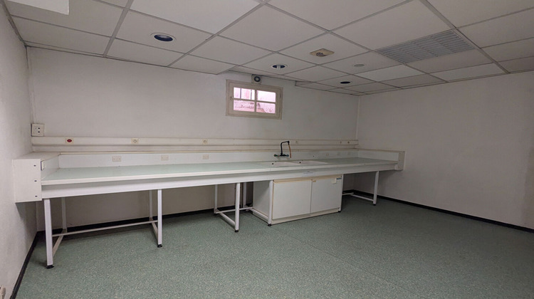 Ma-Cabane - Vente Local commercial SALERNES, 122 m²