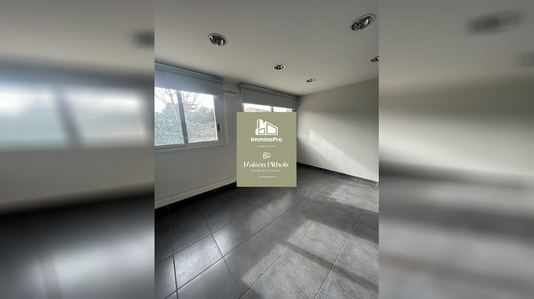 Ma-Cabane - Vente Local commercial Sanary-sur-Mer, 570 m²