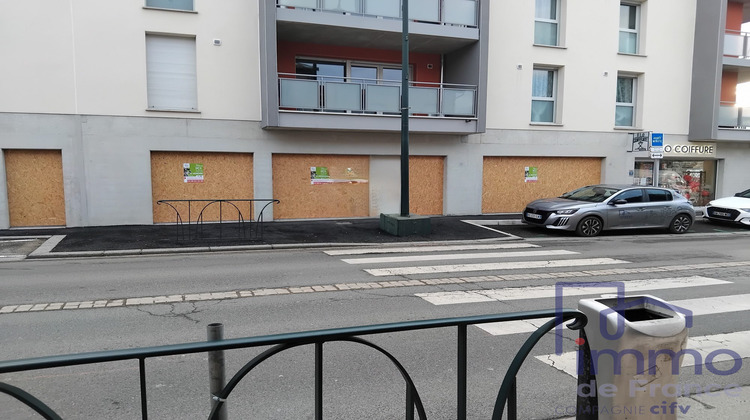 Ma-Cabane - Vente Local commercial Savigneux, 120 m²