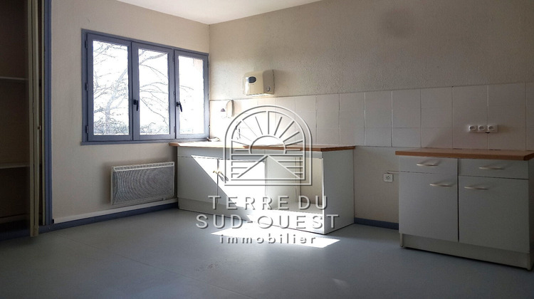 Ma-Cabane - Vente Local commercial SERRES-CASTET, 229 m²