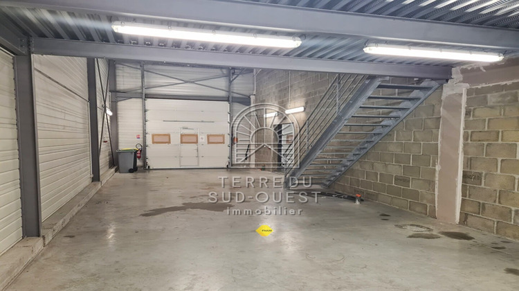 Ma-Cabane - Vente Local commercial SERRES-CASTET, 318 m²