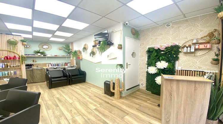 Ma-Cabane - Vente Local commercial SIMIANE-COLLONGUE, 25 m²