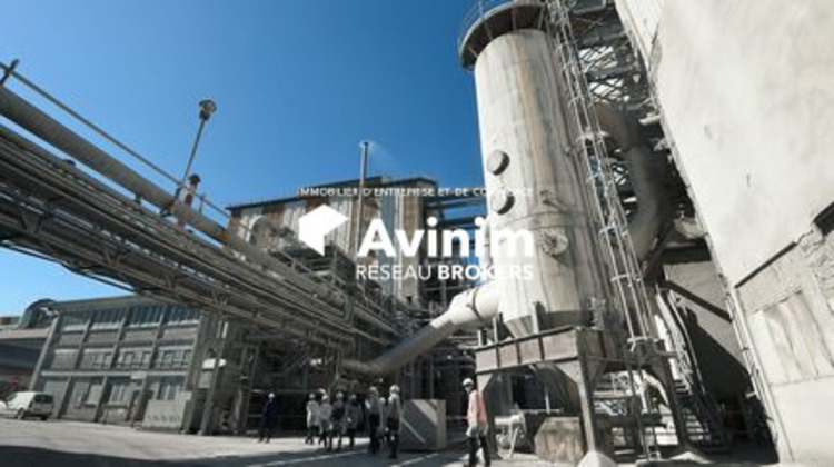 Ma-Cabane - Vente Local commercial Sisteron, 1300 m²