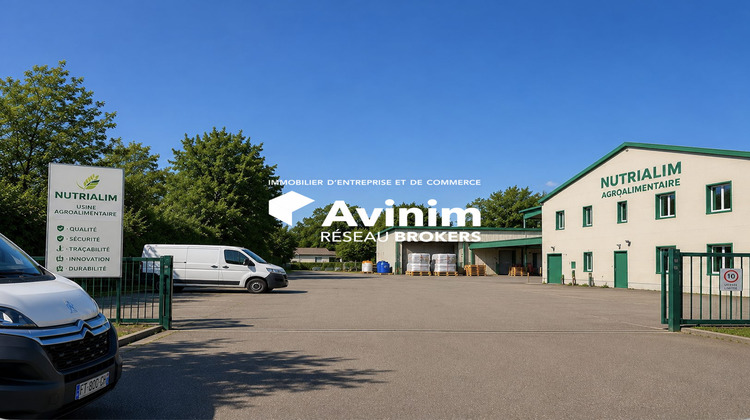 Ma-Cabane - Vente Local commercial Sisteron, 2400 m²
