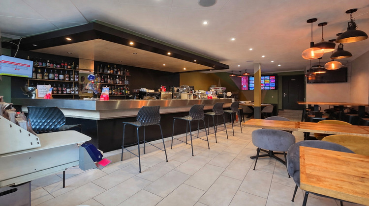 Ma-Cabane - Vente Local commercial SOUCIEU-EN-JARREST, 132 m²