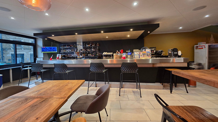 Ma-Cabane - Vente Local commercial SOUCIEU-EN-JARREST, 132 m²