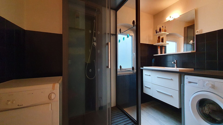 Ma-Cabane - Vente Local commercial SOUCIEU-EN-JARREST, 132 m²