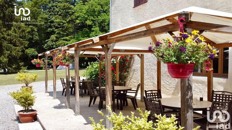 Ma-Cabane - Vente Local commercial St Pierre d'Argençon, 470 m²