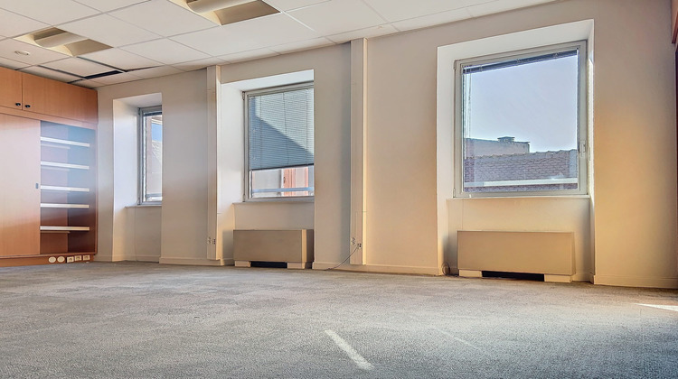 Ma-Cabane - Vente Local commercial Strasbourg, 348 m²