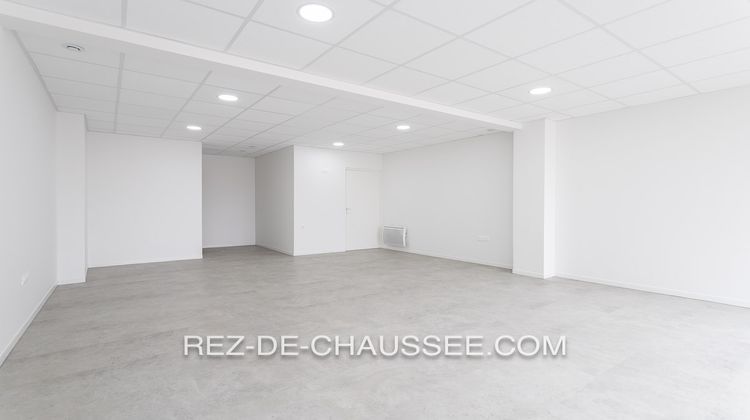 Ma-Cabane - Vente Local commercial SURESNES, 121 m²