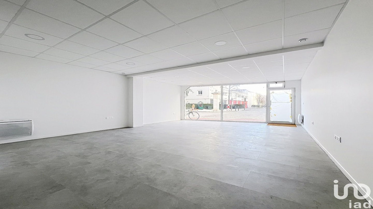 Ma-Cabane - Vente Local commercial Suresnes, 123 m²