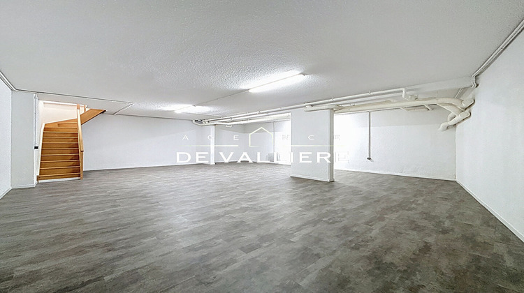 Ma-Cabane - Vente Local commercial SURESNES, 123 m²