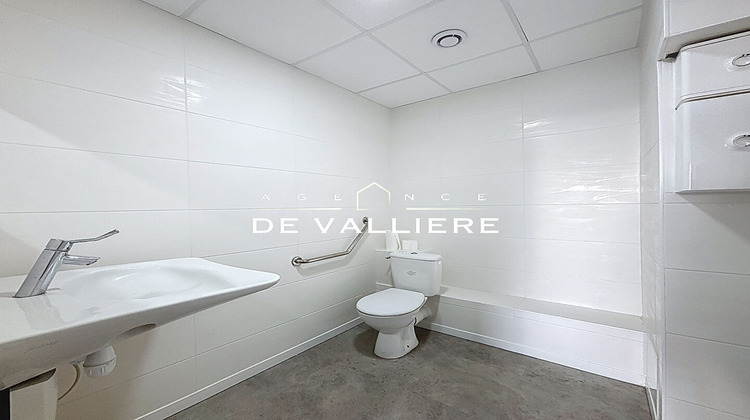 Ma-Cabane - Vente Local commercial SURESNES, 123 m²