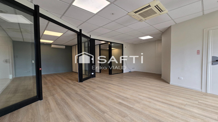 Ma-Cabane - Vente Local commercial Surgeres, 57 m²