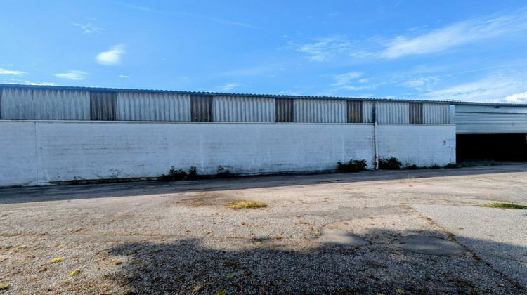 Ma-Cabane - Vente Local commercial Sylvains-les-Moulins, 2000 m²