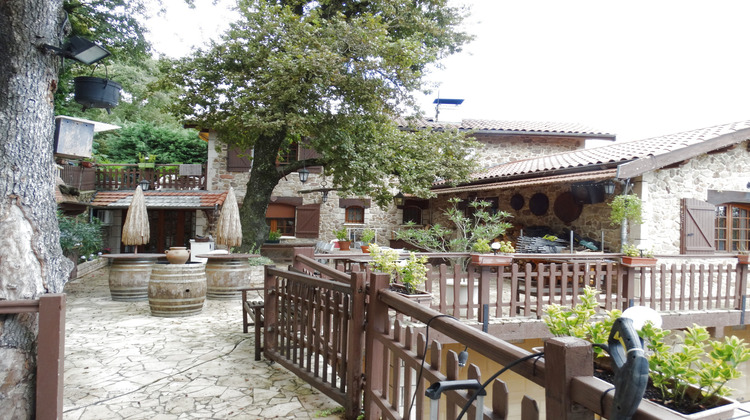 Ma-Cabane - Vente Local commercial Taluyers, 200 m²