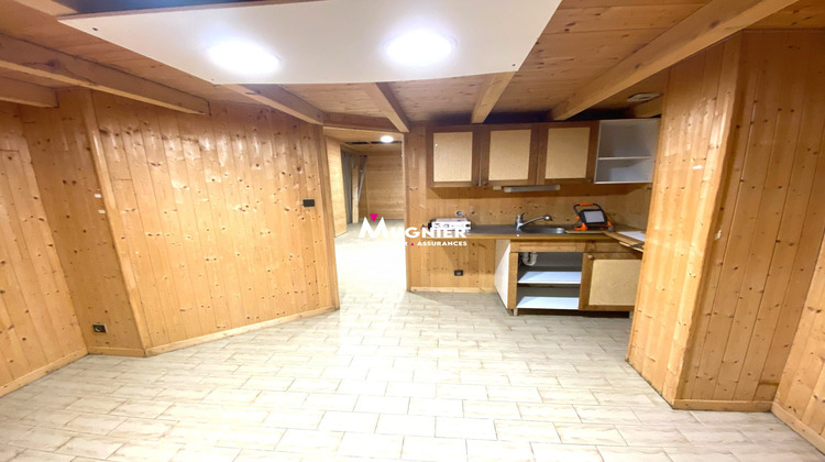 Ma-Cabane - Vente Local commercial Taninges, 102 m²