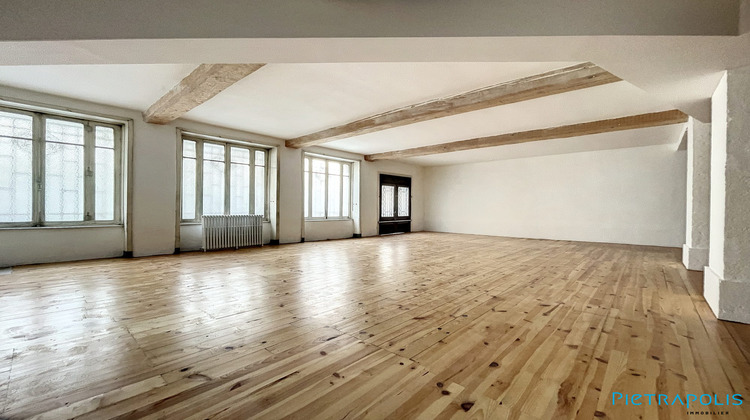 Ma-Cabane - Vente Local commercial Tarare, 207 m²