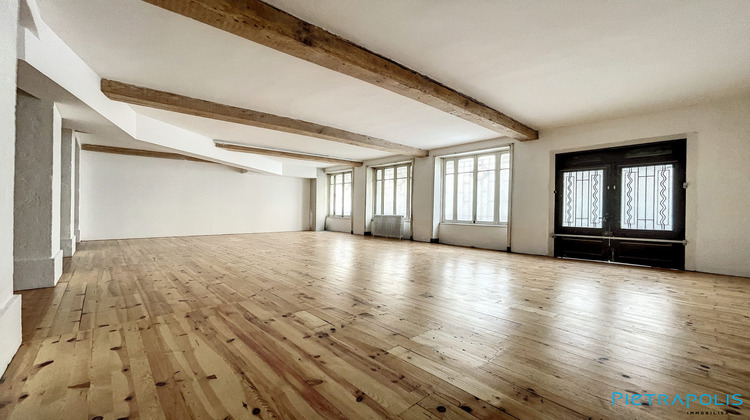 Ma-Cabane - Vente Local commercial Tarare, 207 m²