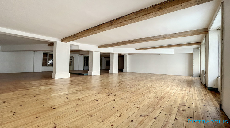 Ma-Cabane - Vente Local commercial Tarare, 207 m²