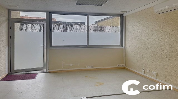Ma-Cabane - Vente Local commercial Tarbes, 108 m²