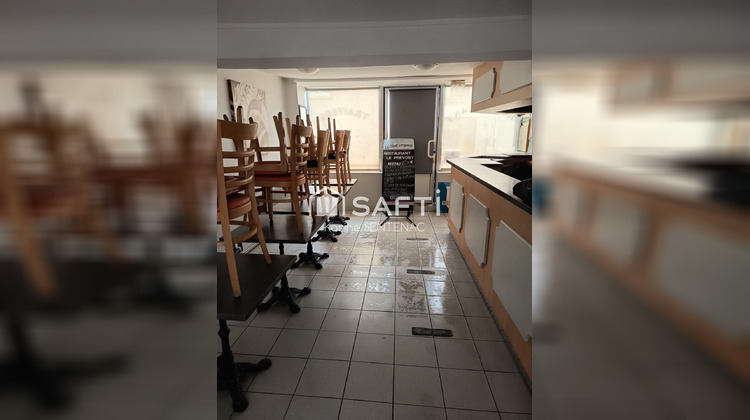 Ma-Cabane - Vente Local commercial Thouars, 180 m²