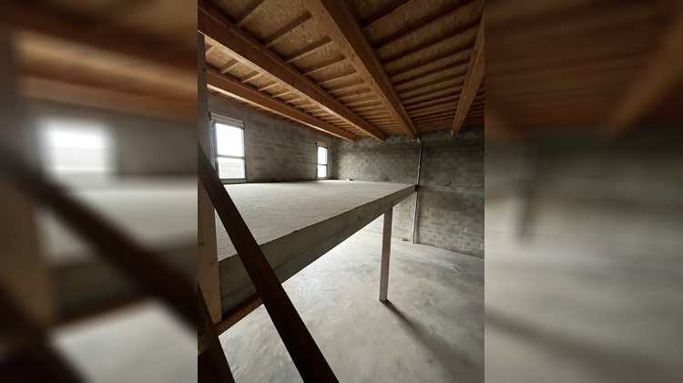 Ma-Cabane - Vente Local commercial Tignieu-Jameyzieu, 184 m²