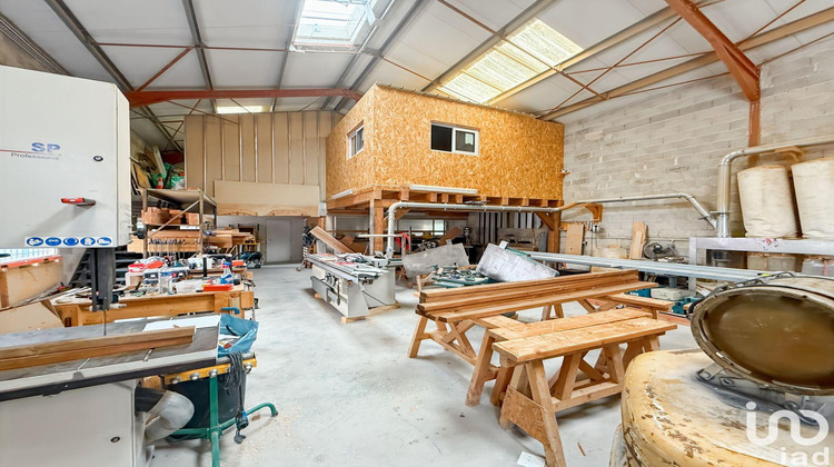 Ma-Cabane - Vente Local commercial Tourves, 200 m²