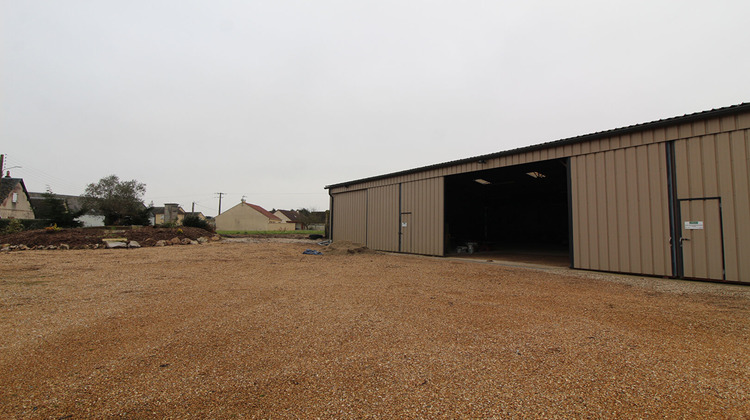 Ma-Cabane - Vente Local commercial TREMBLAY-LES-VILLAGES, 340 m²