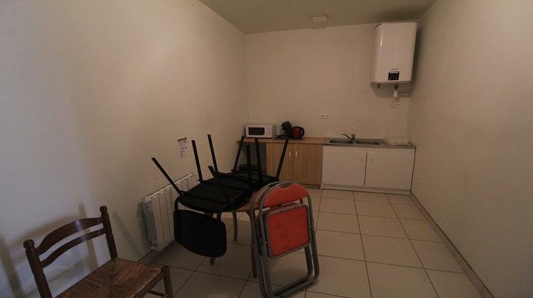 Ma-Cabane - Vente Local commercial TREMBLAY-LES-VILLAGES, 340 m²