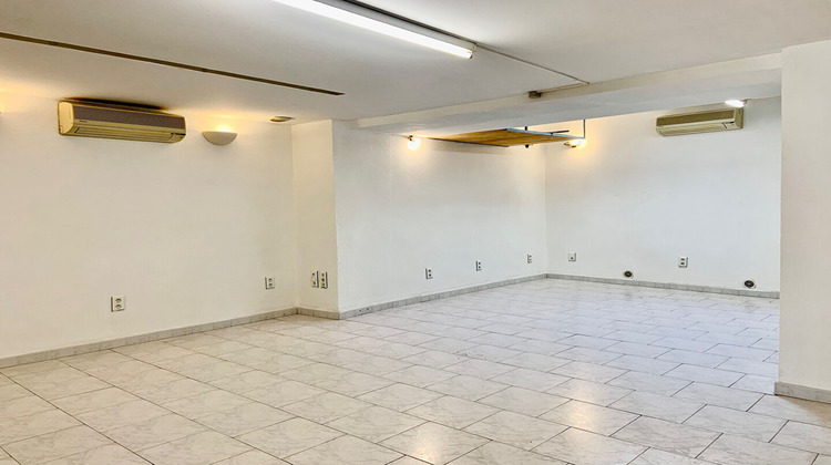 Ma-Cabane - Vente Local commercial TRETS, 63 m²