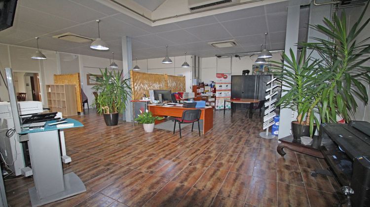 Ma-Cabane - Vente Local commercial TRIEL-SUR-SEINE, 512 m²