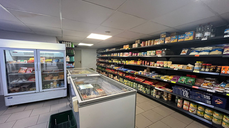 Ma-Cabane - Vente Local commercial TRILPORT, 232 m²