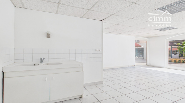 Ma-Cabane - Vente Local commercial Tullins, 26 m²